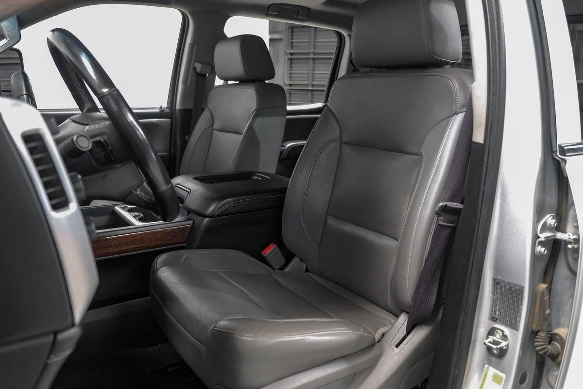 Used 2019 GMC Sierra 3500 SLT w/ Duramax Plus Package AWD/4WD image 25