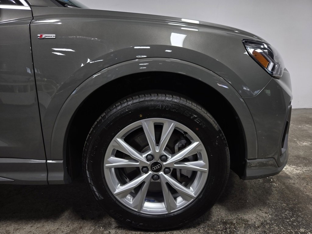 Used 2024 Audi Q3 2.0T Premium image 60