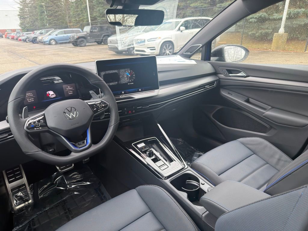 New 2026 Volkswagen Golf image 15