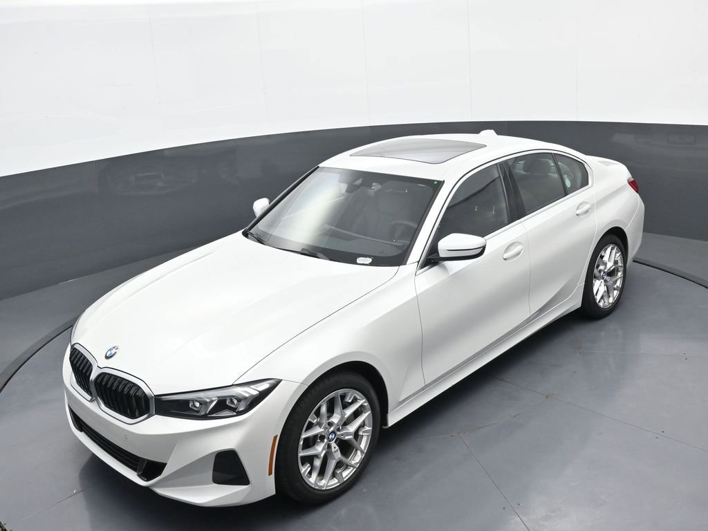 New 2025 BMW 330i xDrive Sedan w/ Convenience Package image 31