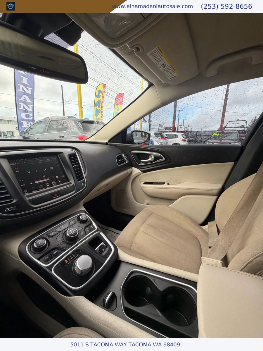 Used 2015 Chrysler 200 Limited w/ Convenience Group image 17