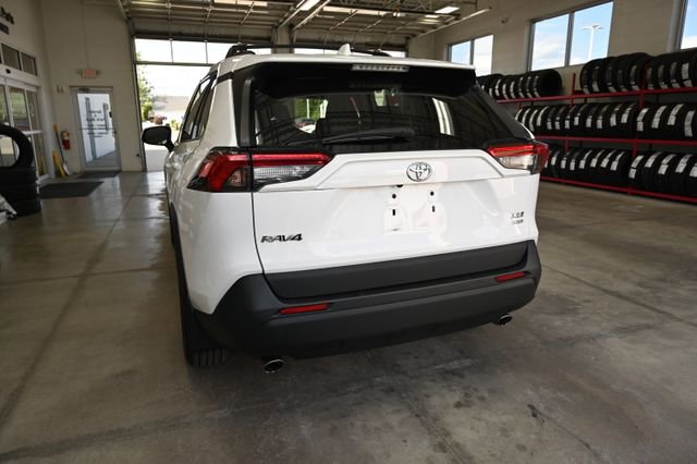Used 2021 Toyota RAV4 XLE w/ Convenience Package AWD/4WD image 6