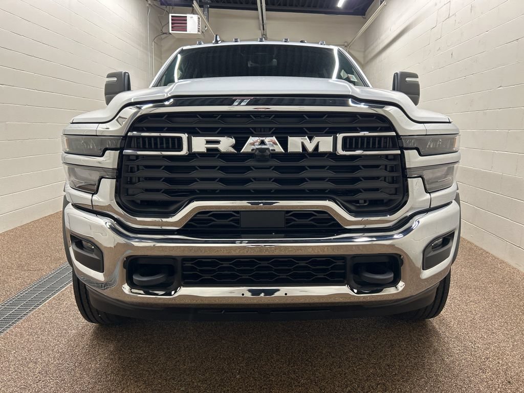 New 2026 RAM 5500 Tradesman AWD/4WD image 6
