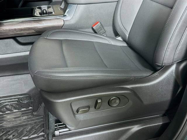 New 2025 Chevrolet Silverado 2500 LTZ w/ LTZ Convenience Package image 20