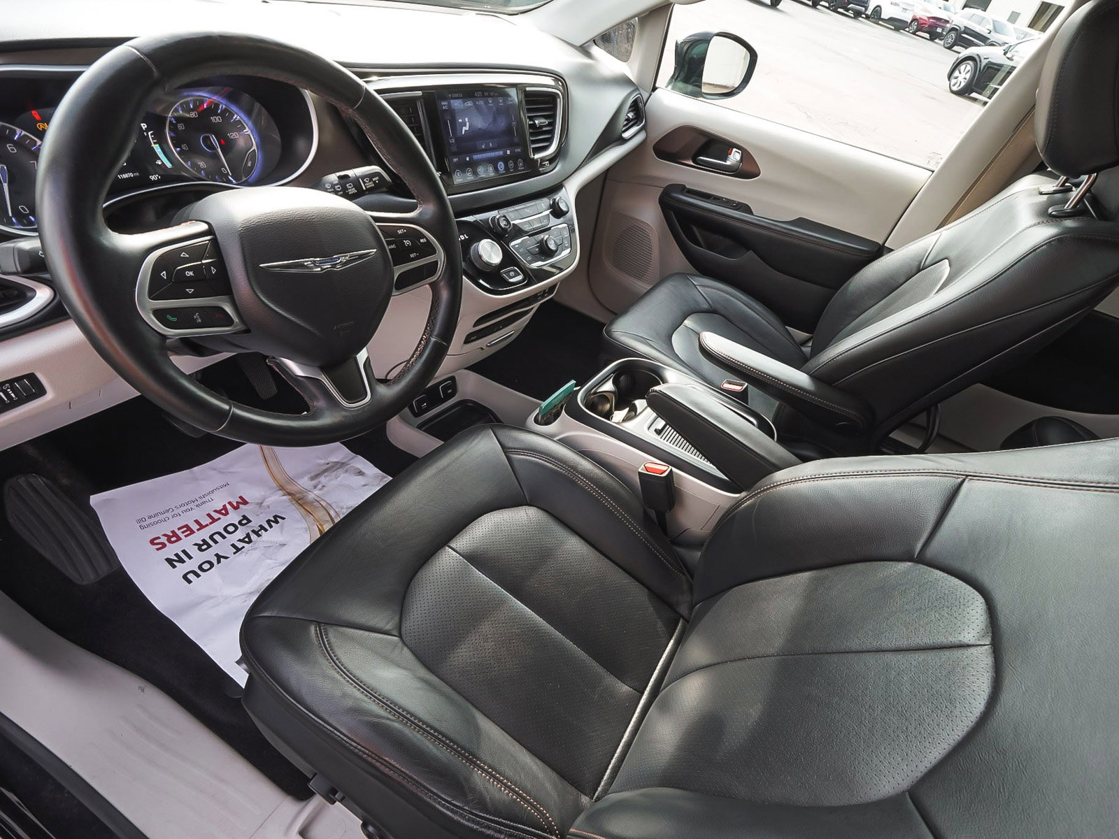 Used 2017 Chrysler Pacifica Touring-L Plus FWD image 15