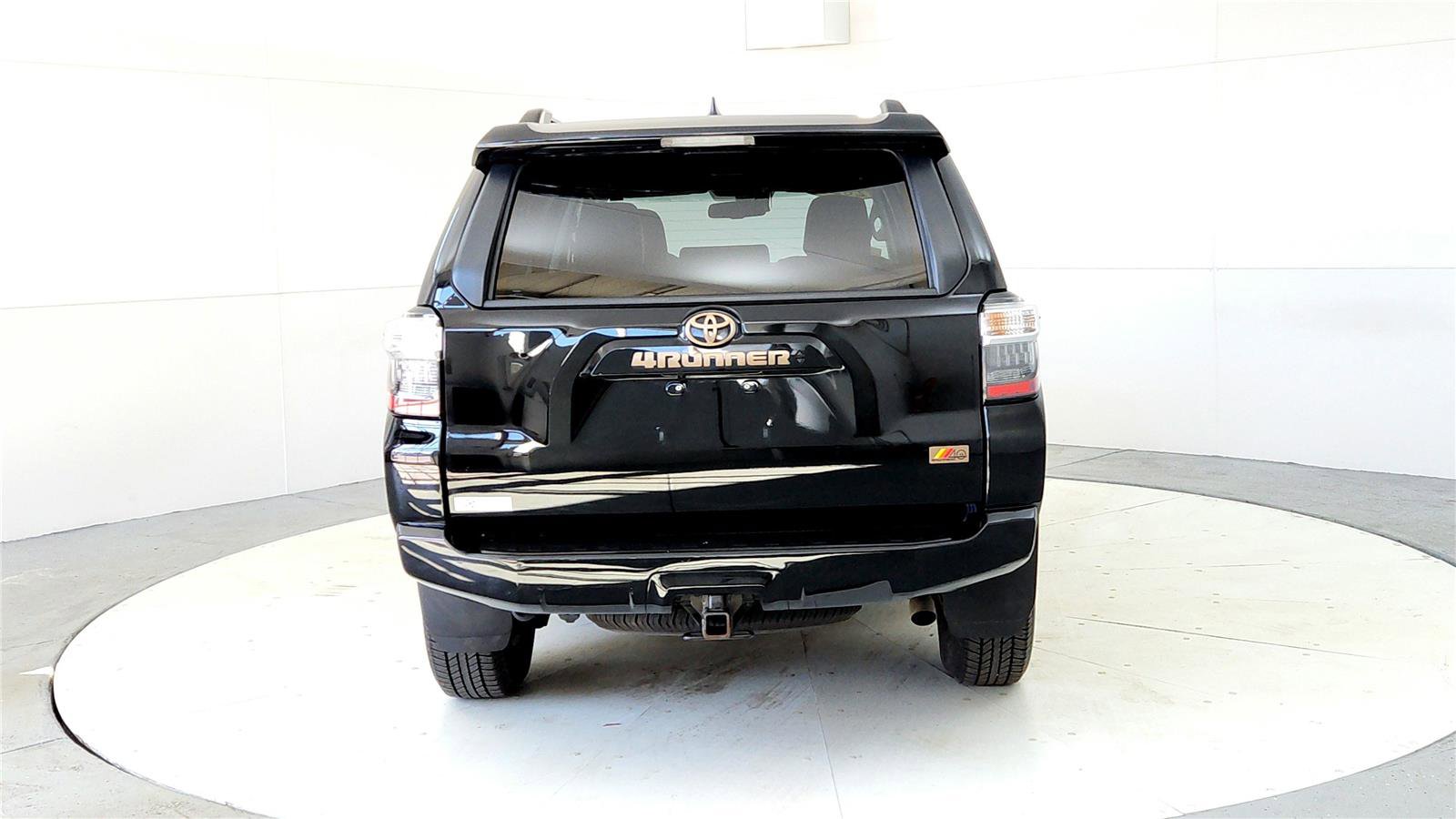 Used 2023 Toyota 4Runner 40th Anniversary SE image 5