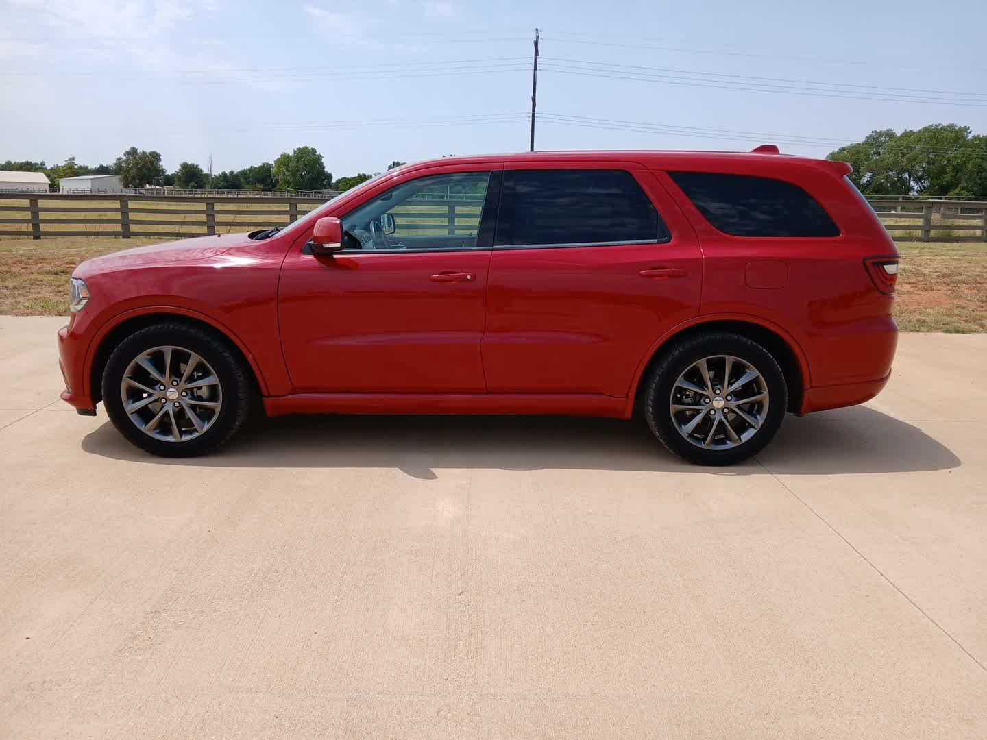Used 2017 Dodge Durango GT w/ Nav & Power Liftgate Group RWD image 3