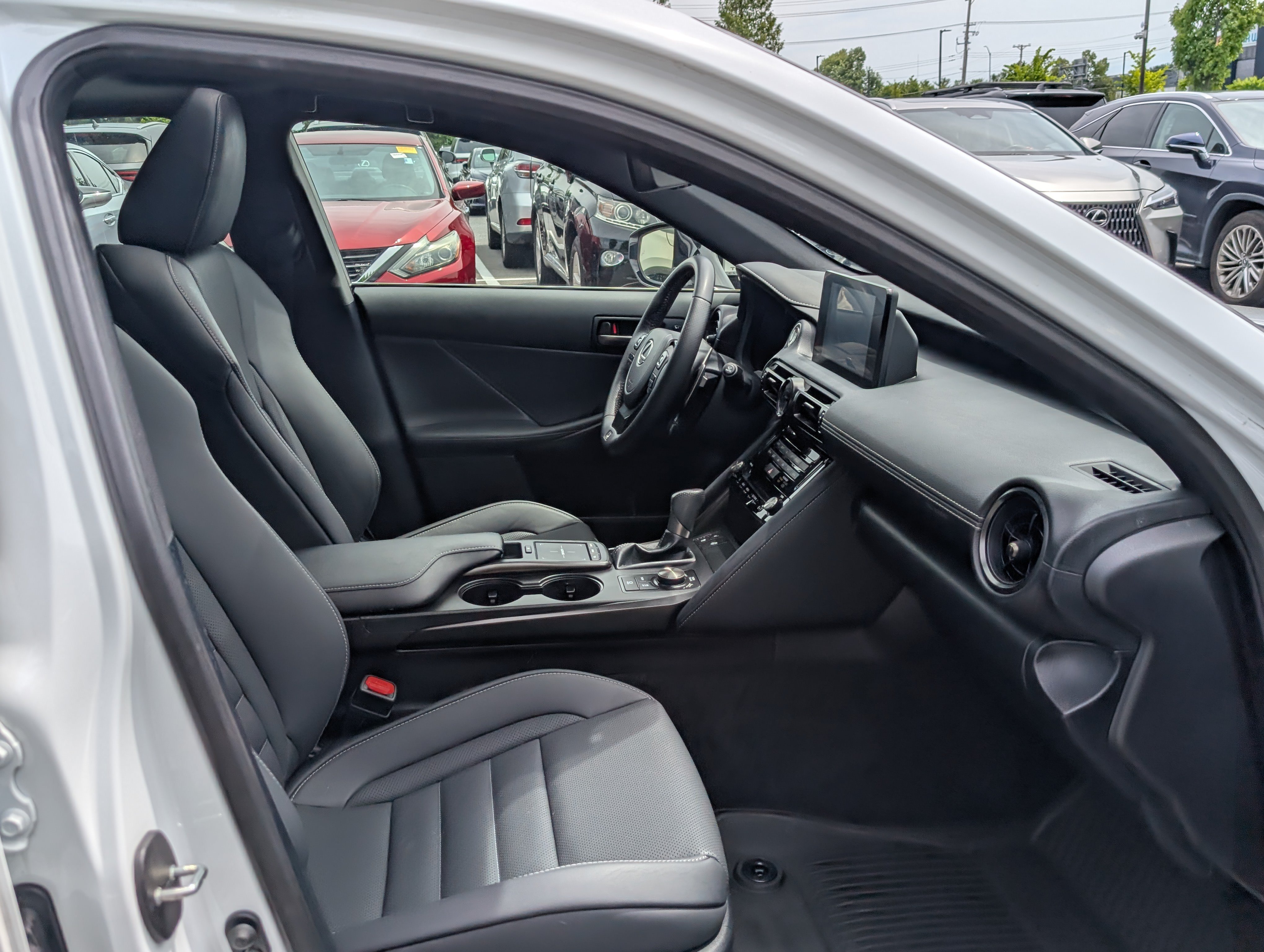 Used 2023 Lexus IS 350 F Sport w/ Memory Package AWD/4WD image 11