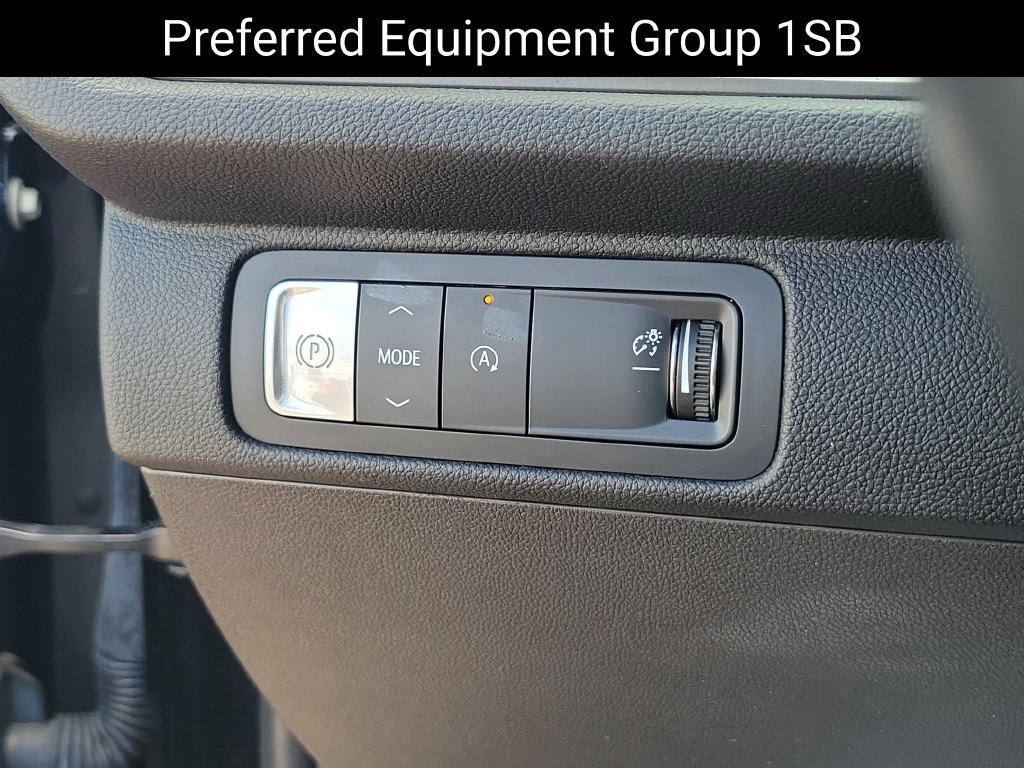 Used 2024 Chevrolet Traverse LS FWD image 12