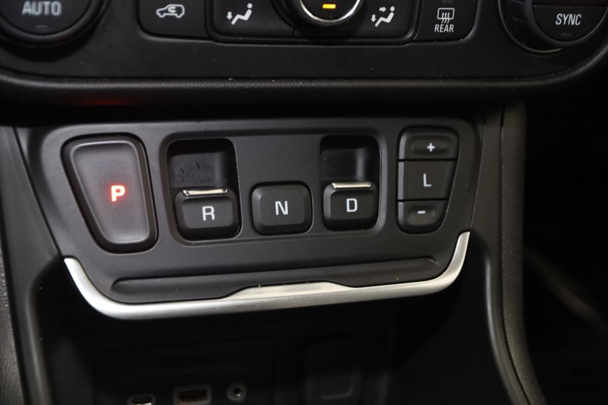 Used 2018 GMC Terrain SLT w/ Preferred Package AWD/4WD image 7