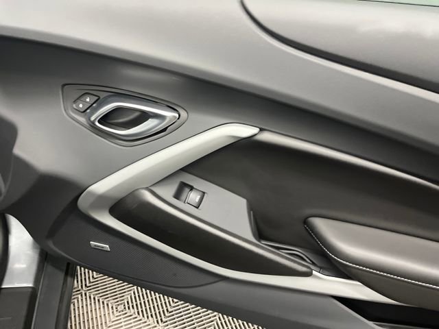 Used 2023 Chevrolet Camaro LT w/ Technology Package image 28