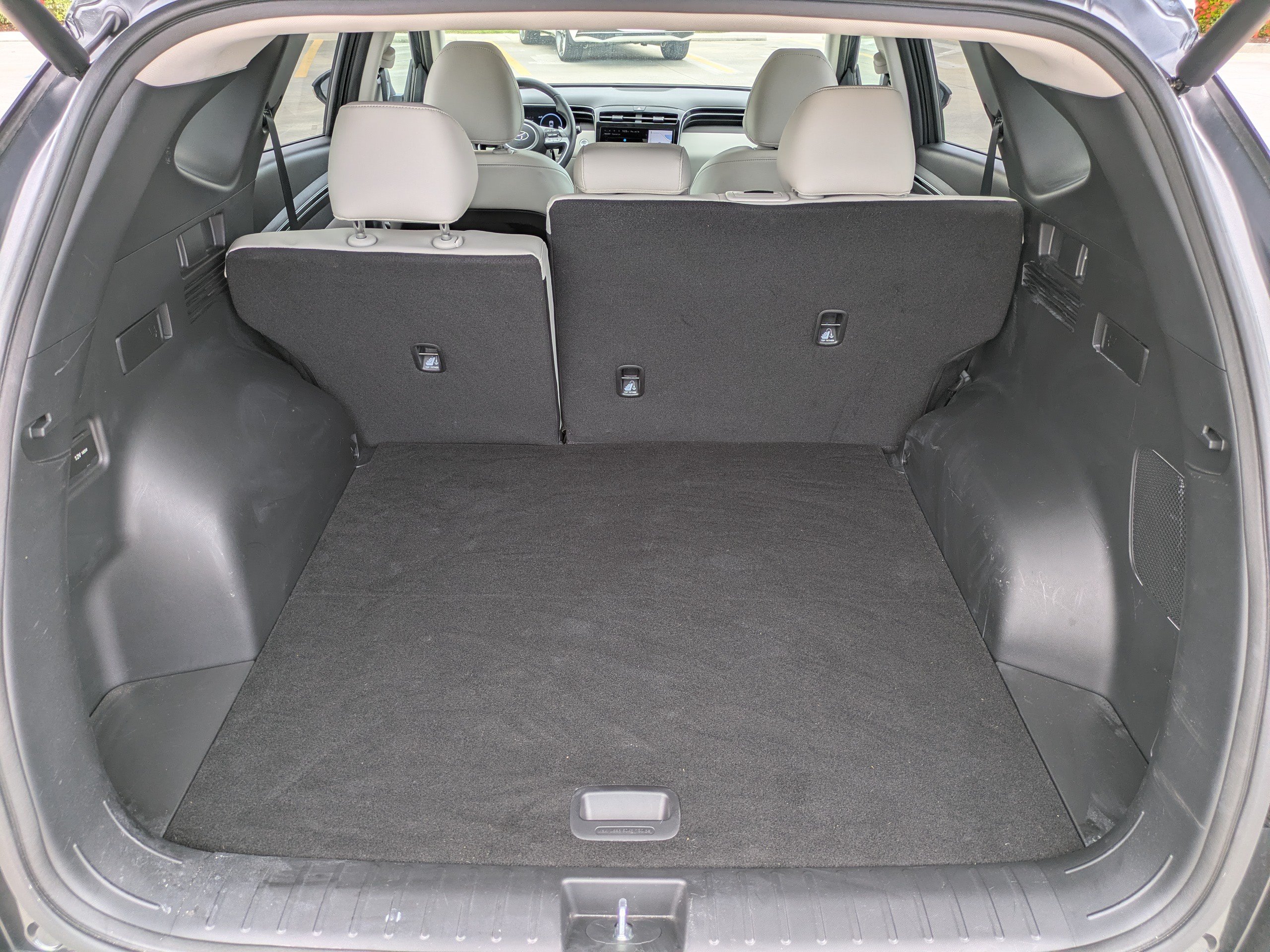 Certified 2024 Hyundai Tucson Limited FWD image 11