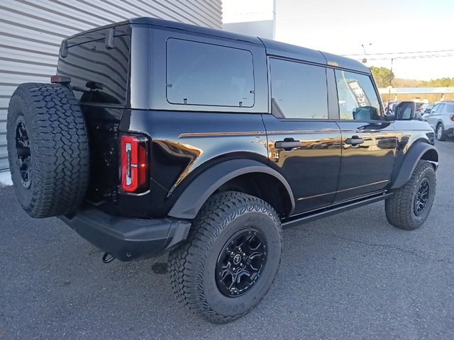 New 2025 Ford Bronco Badlands w/ Sasquatch Package image 3