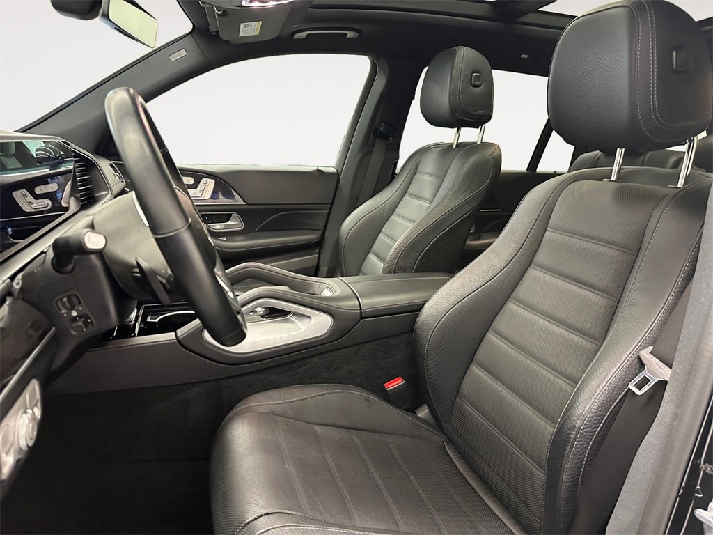 Used 2023 Mercedes-Benz GLS 450 4MATIC image 9
