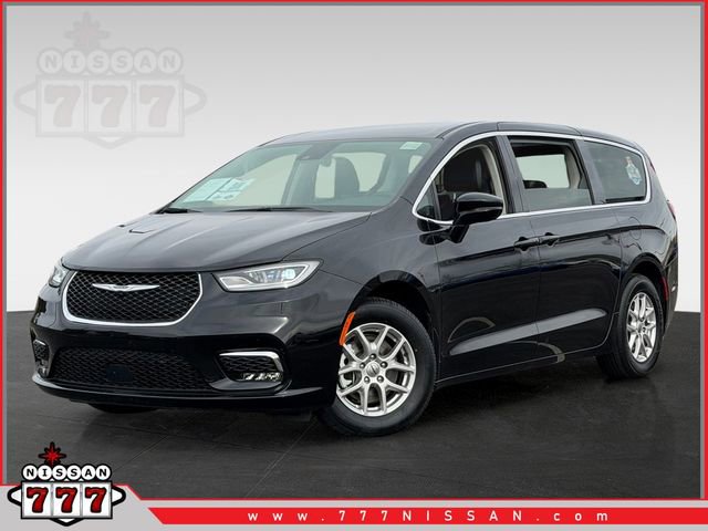 Used 2024 Chrysler Pacifica Touring-L image 1