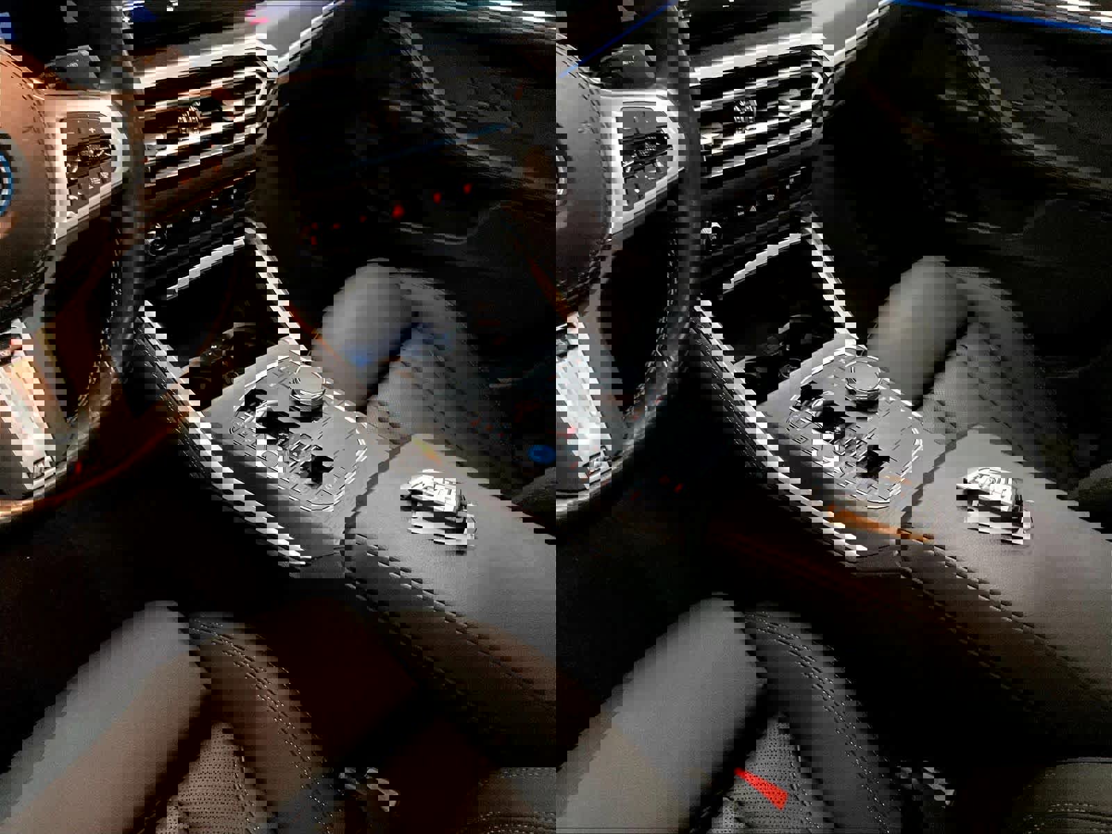 Used 2023 BMW i4 eDrive40 w/ M Sport Package image 19