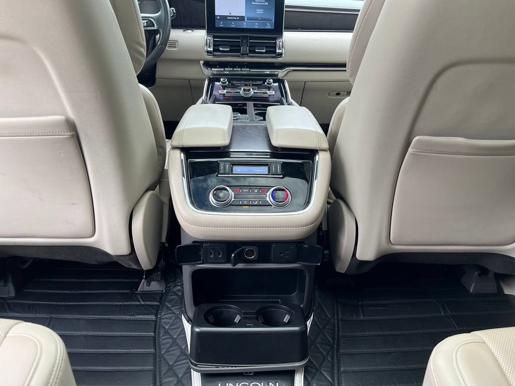 Used 2020 Lincoln Navigator Reserve w/ Luxury Package AWD/4WD image 31
