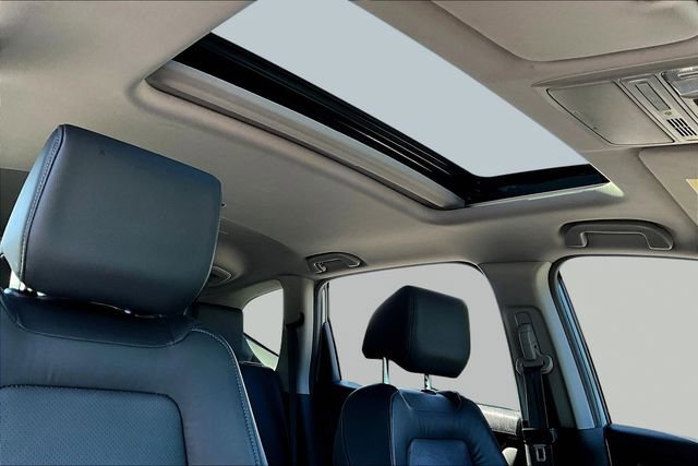 Used 2020 Honda CR-V Touring image 26