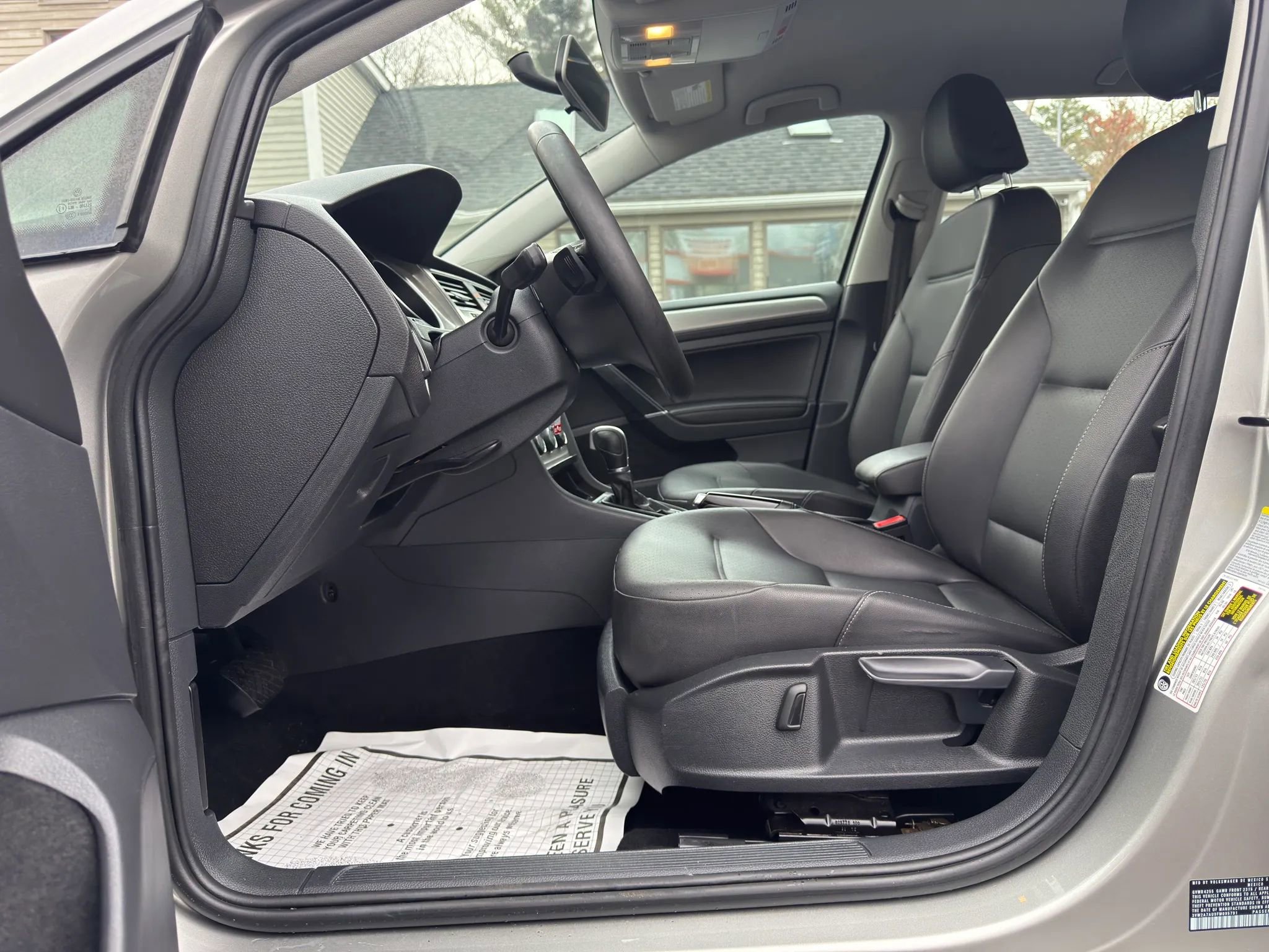 Used 2015 Volkswagen Golf TDI S FWD image 19