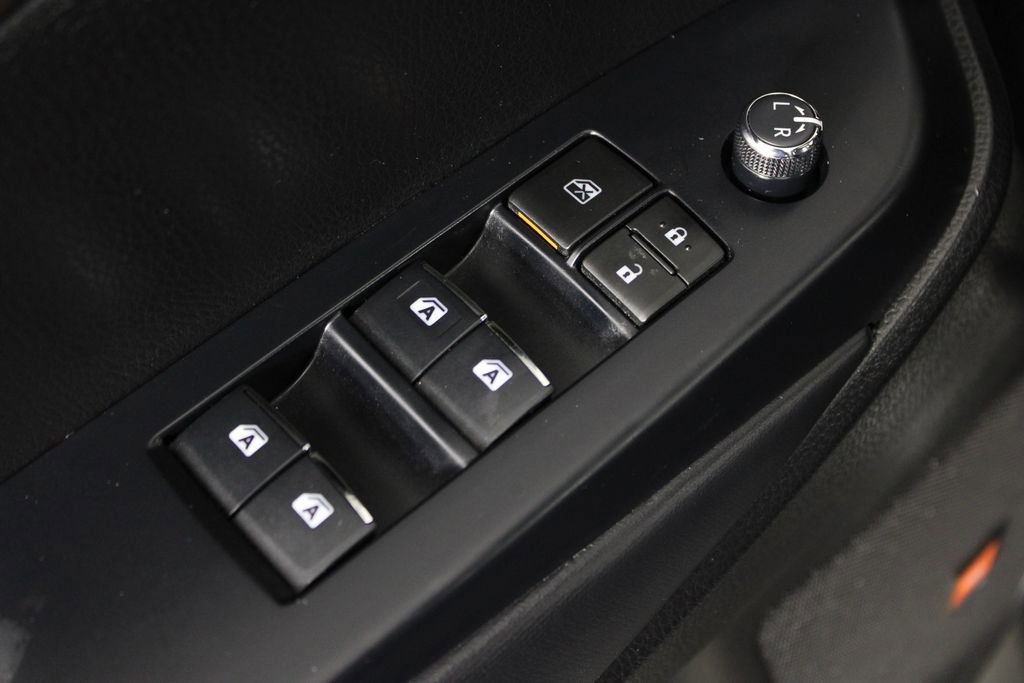 Used 2019 Toyota Highlander Limited image 25