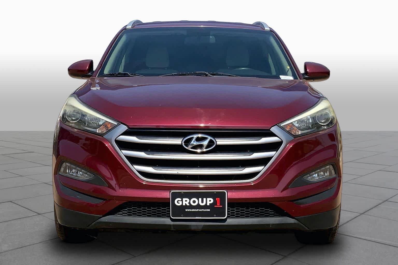 Used 2017 Hyundai Tucson SE w/ SE Popular Package 02 FWD image 4