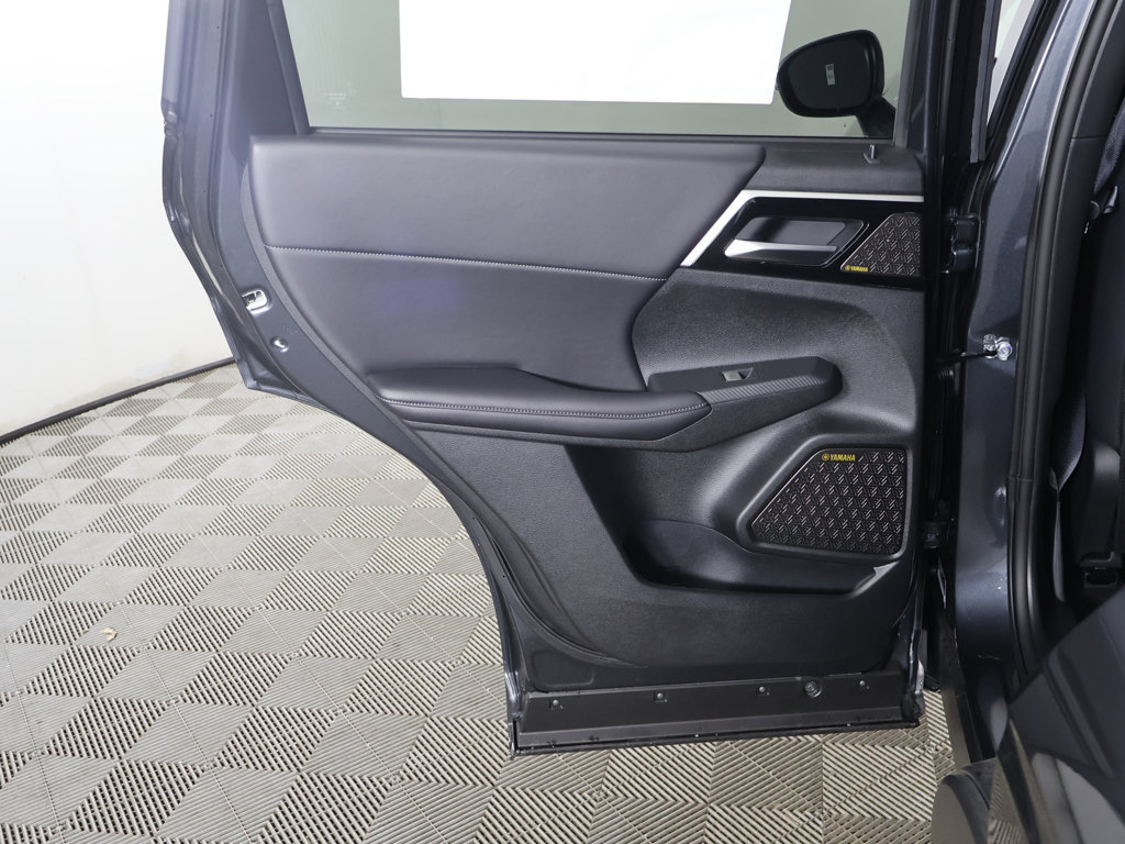 New 2026 Mitsubishi Outlander SE FWD image 27
