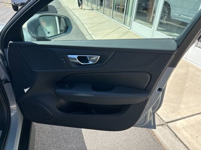 Certified 2025 Volvo V60 B5 Cross Country Plus AWD/4WD image 14