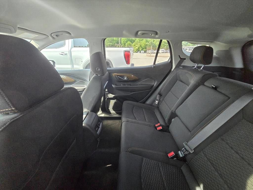 Used 2021 GMC Terrain SLE w/ Driver Convenience Package FWD image 5