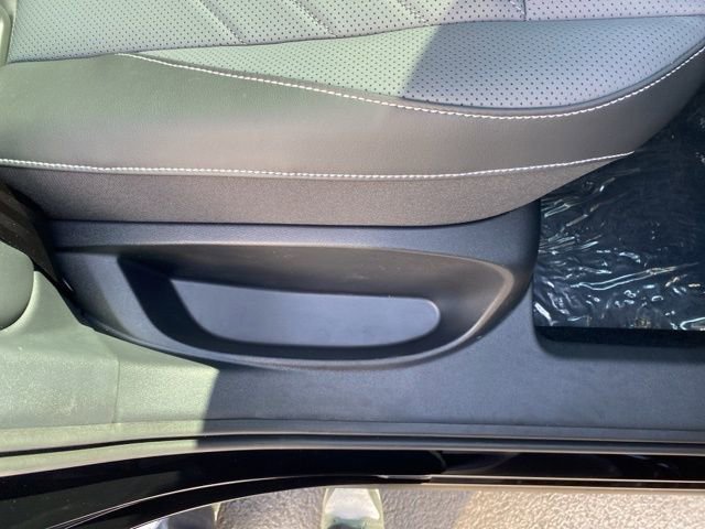 New 2025 Volkswagen Tiguan SE image 54