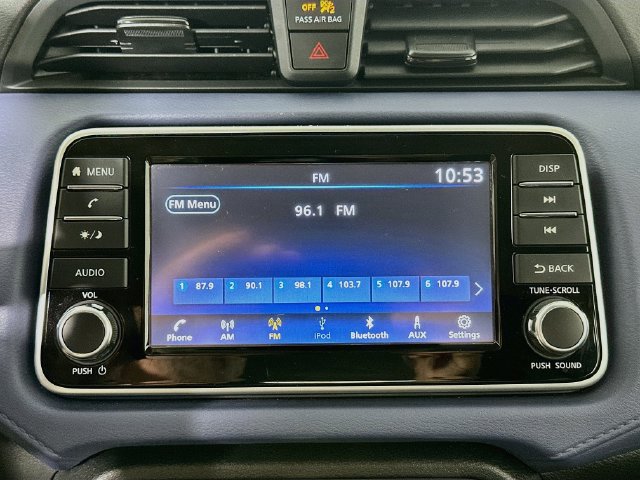 Used 2024 Nissan Versa SV FWD image 11