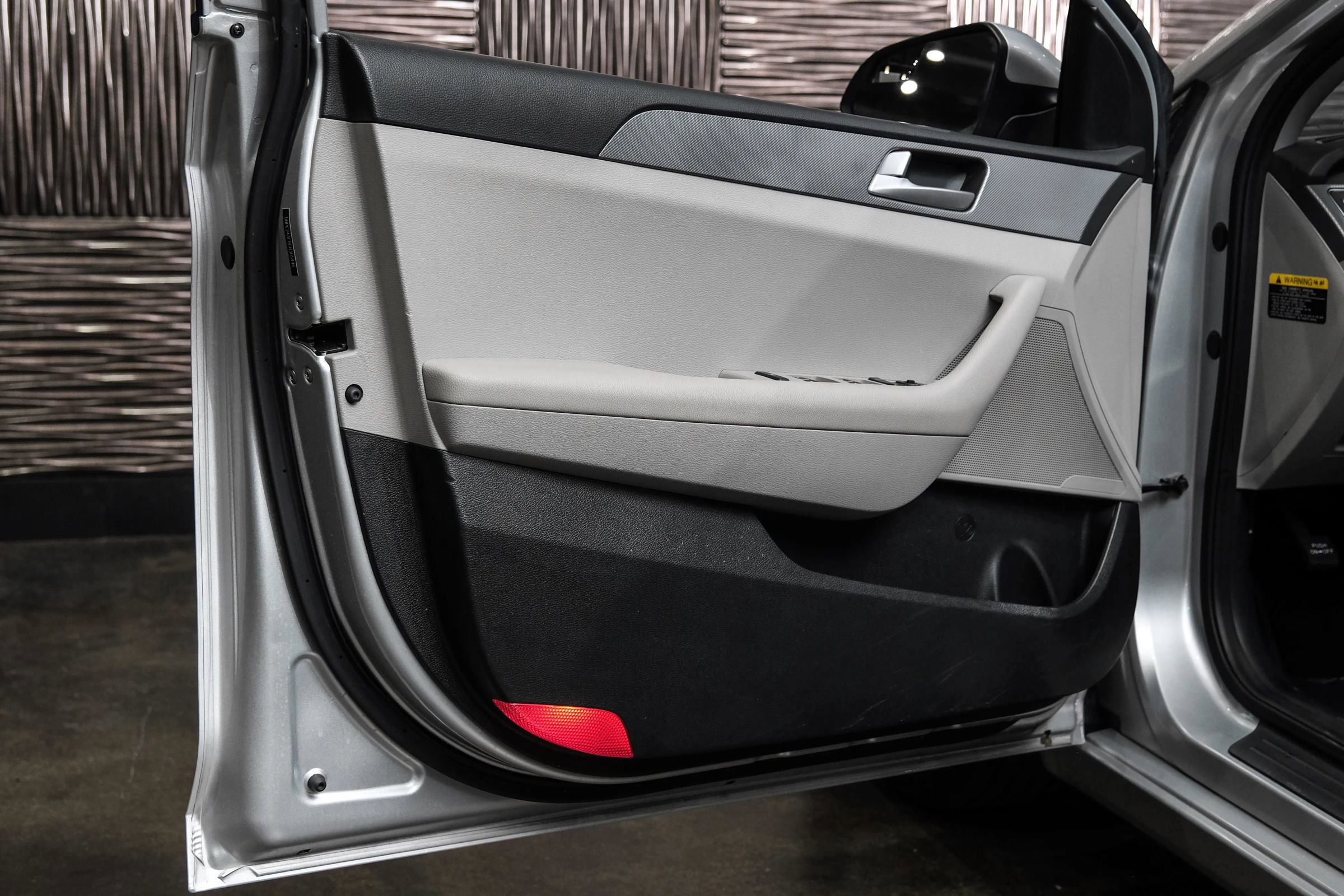 Used 2016 Hyundai Sonata SE image 45