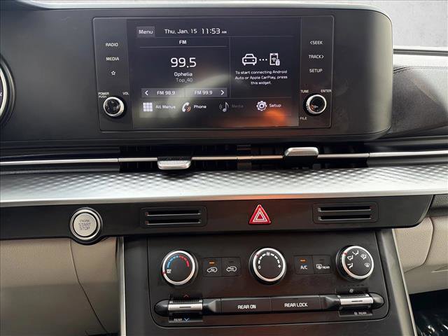 Used 2022 Kia Carnival LX image 18