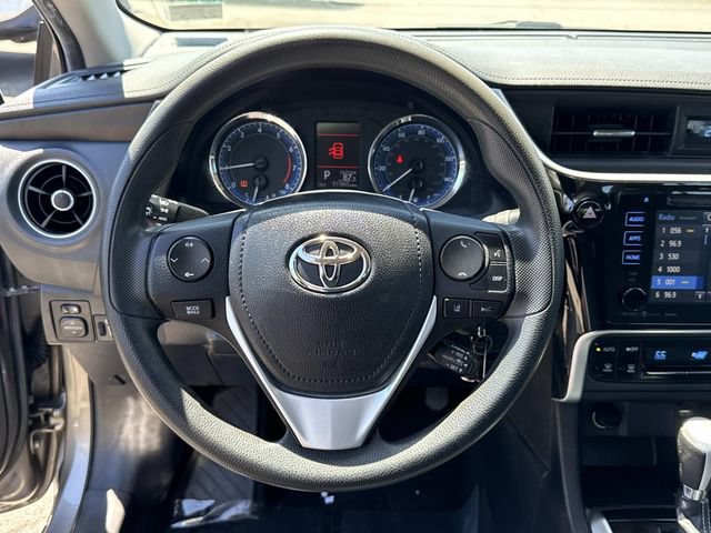 Used 2018 Toyota Corolla LE w/ LE Premium Package w/Moonroof FWD image 19