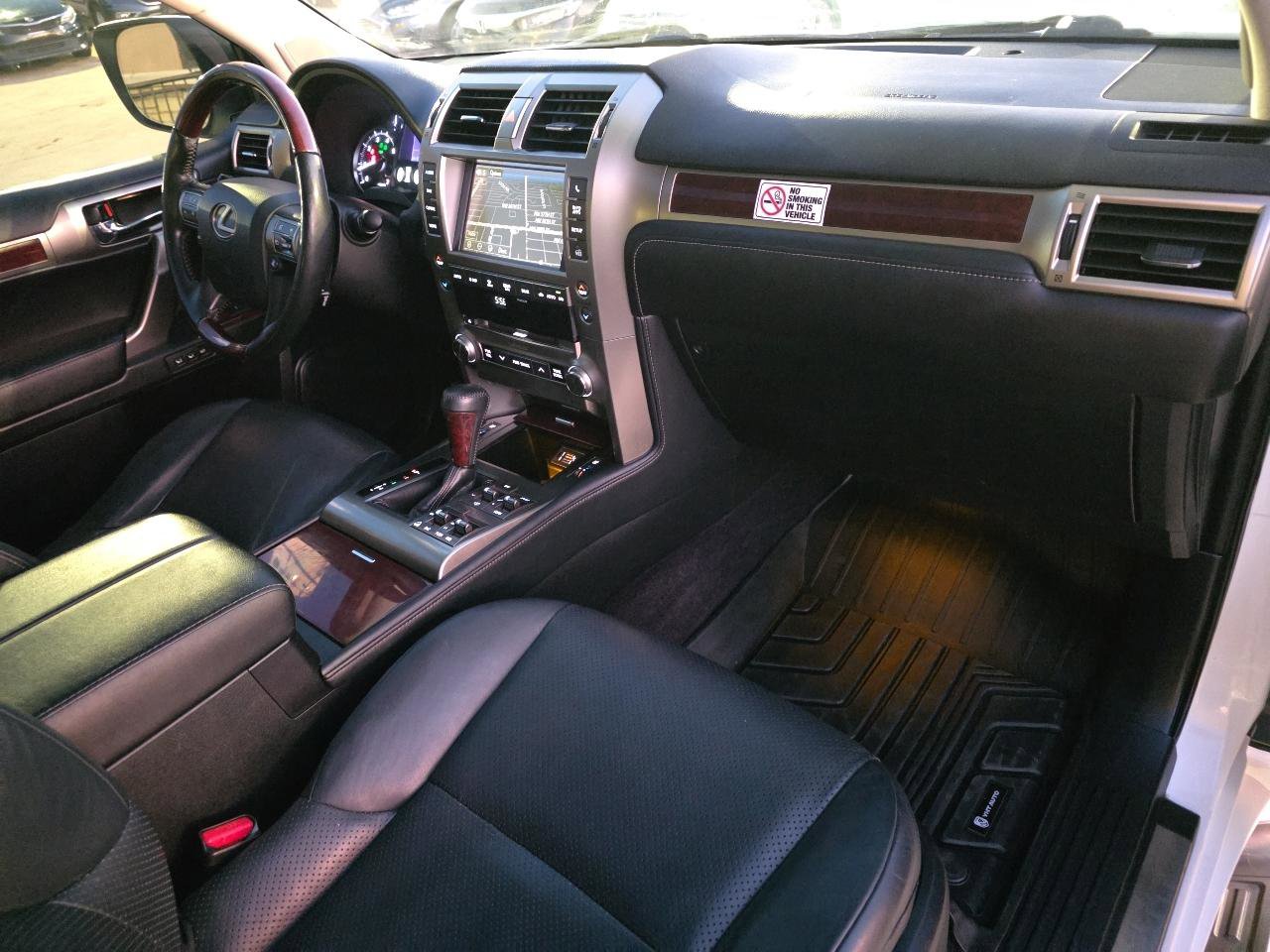 Used 2015 Lexus GX 460 Luxury image 19