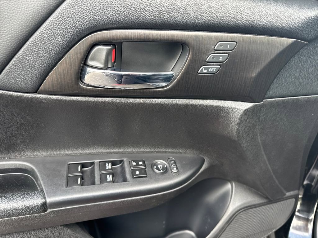 Used 2013 Honda Accord EX-L image 11