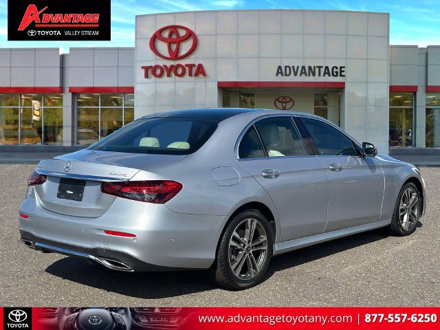 Used 2023 Mercedes-Benz E 350 4MATIC Sedan image 7