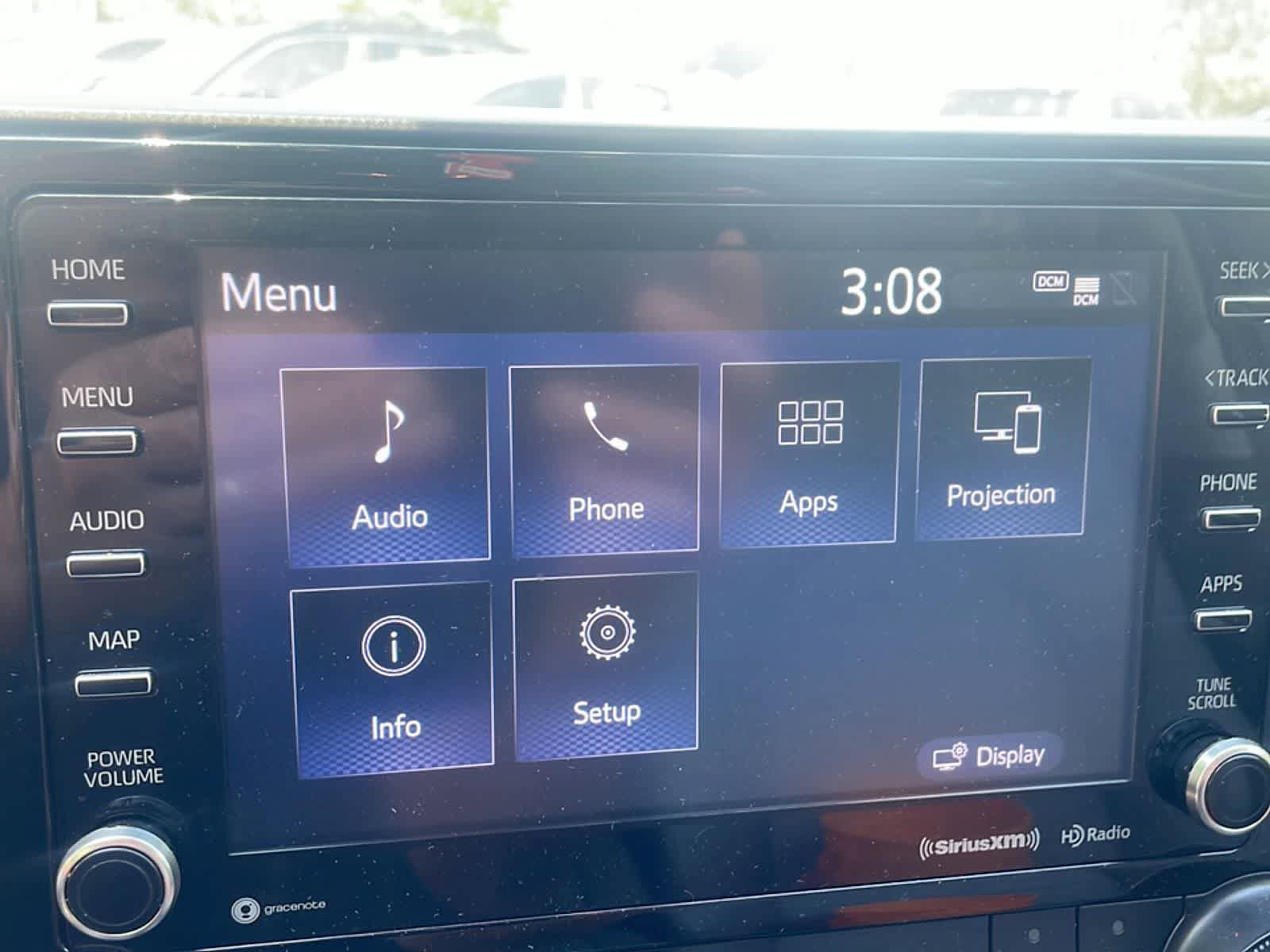 Used 2022 Toyota Highlander XLE AWD/4WD image 17