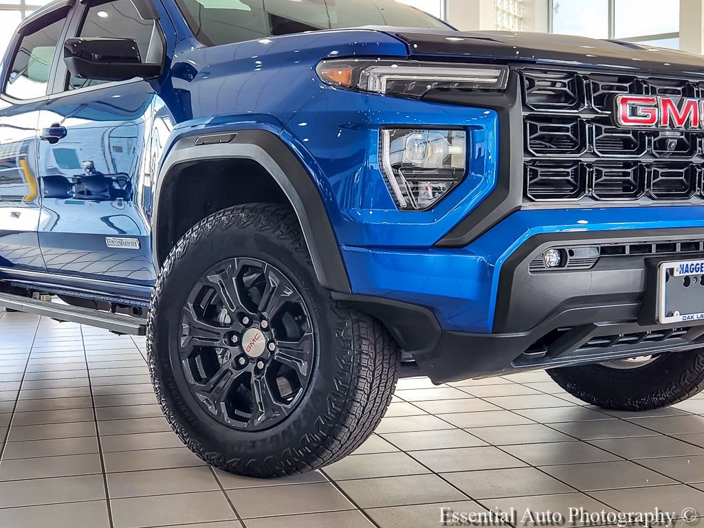 Used 2024 GMC Canyon Elevation w/ Elevation Premium Package RWD image 3
