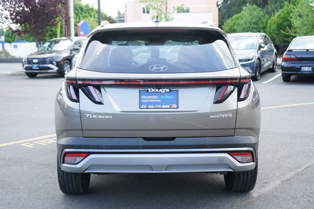 Certified 2025 Hyundai Tucson Limited AWD/4WD image 6