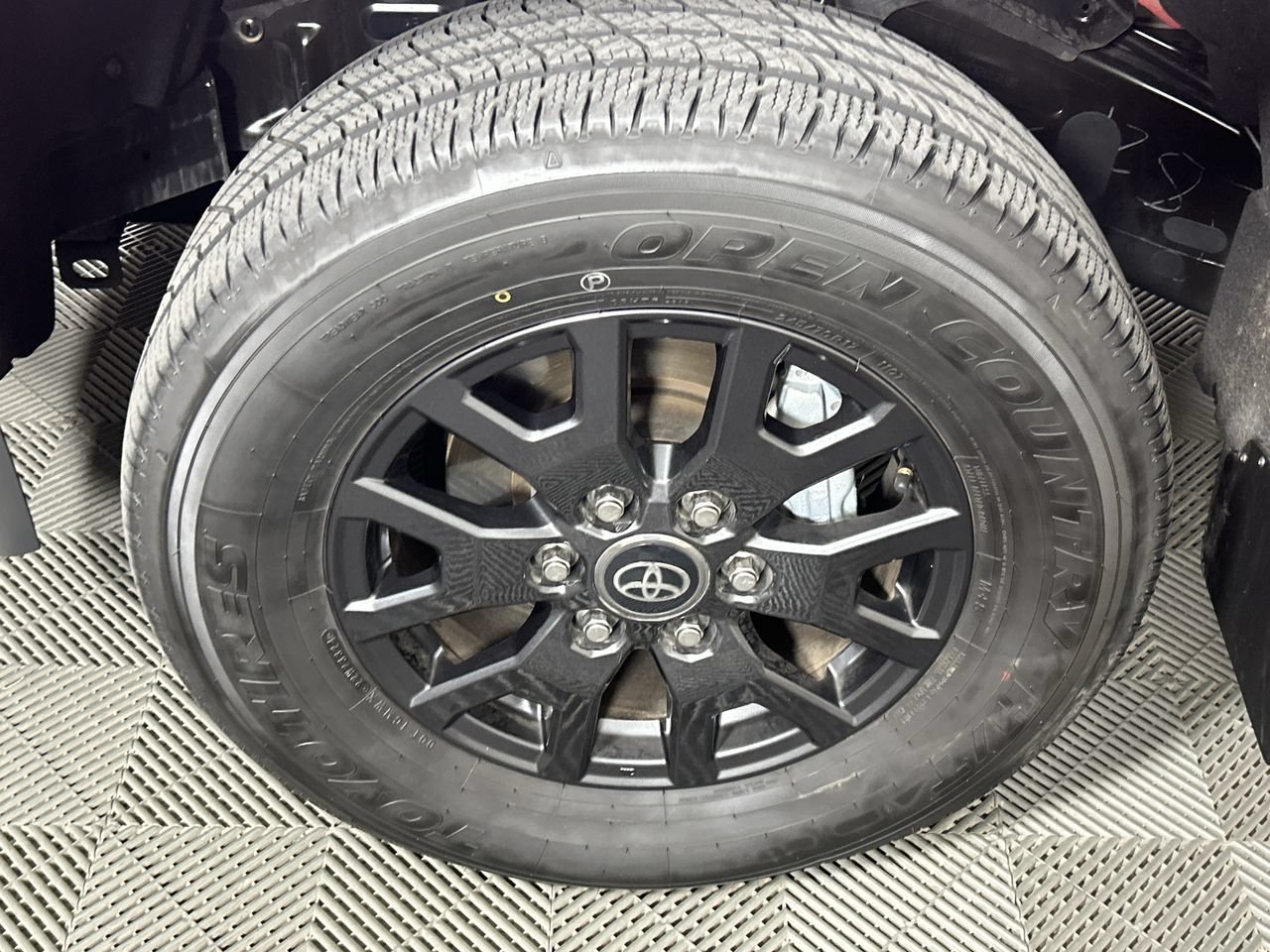 Used 2025 Toyota Tacoma SR w/ SR Upgrade Package RWD image 10