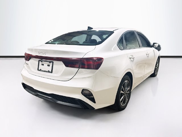 Certified 2024 Kia Forte LXS w/ LXS Technology Package FWD image 7