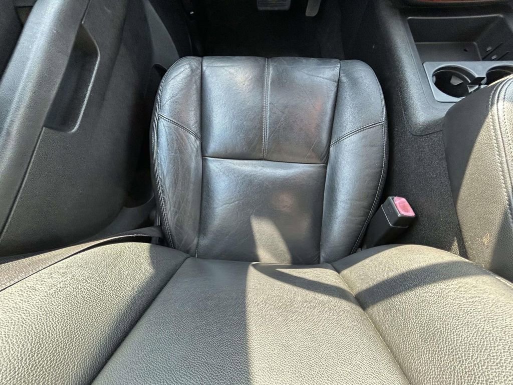 Used 2013 Chevrolet Avalanche LT w/ All-Star Edition image 13