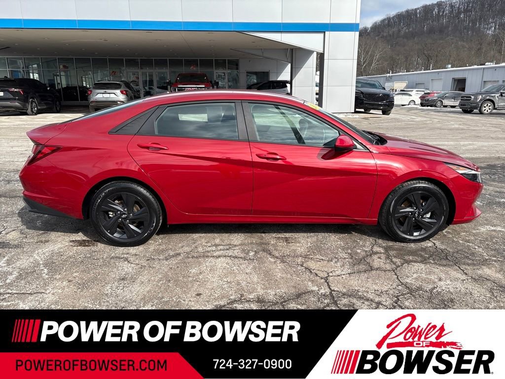 Used 2023 Hyundai Elantra SEL w/ Cargo Package image 6