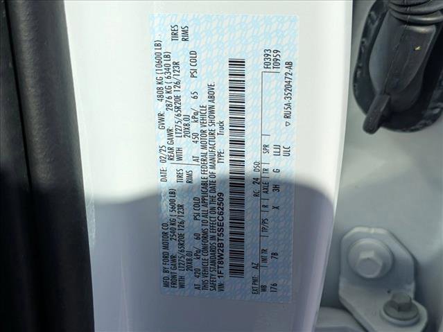 New 2025 Ford F250 Platinum w/ FX4 Off-Road Package image 17