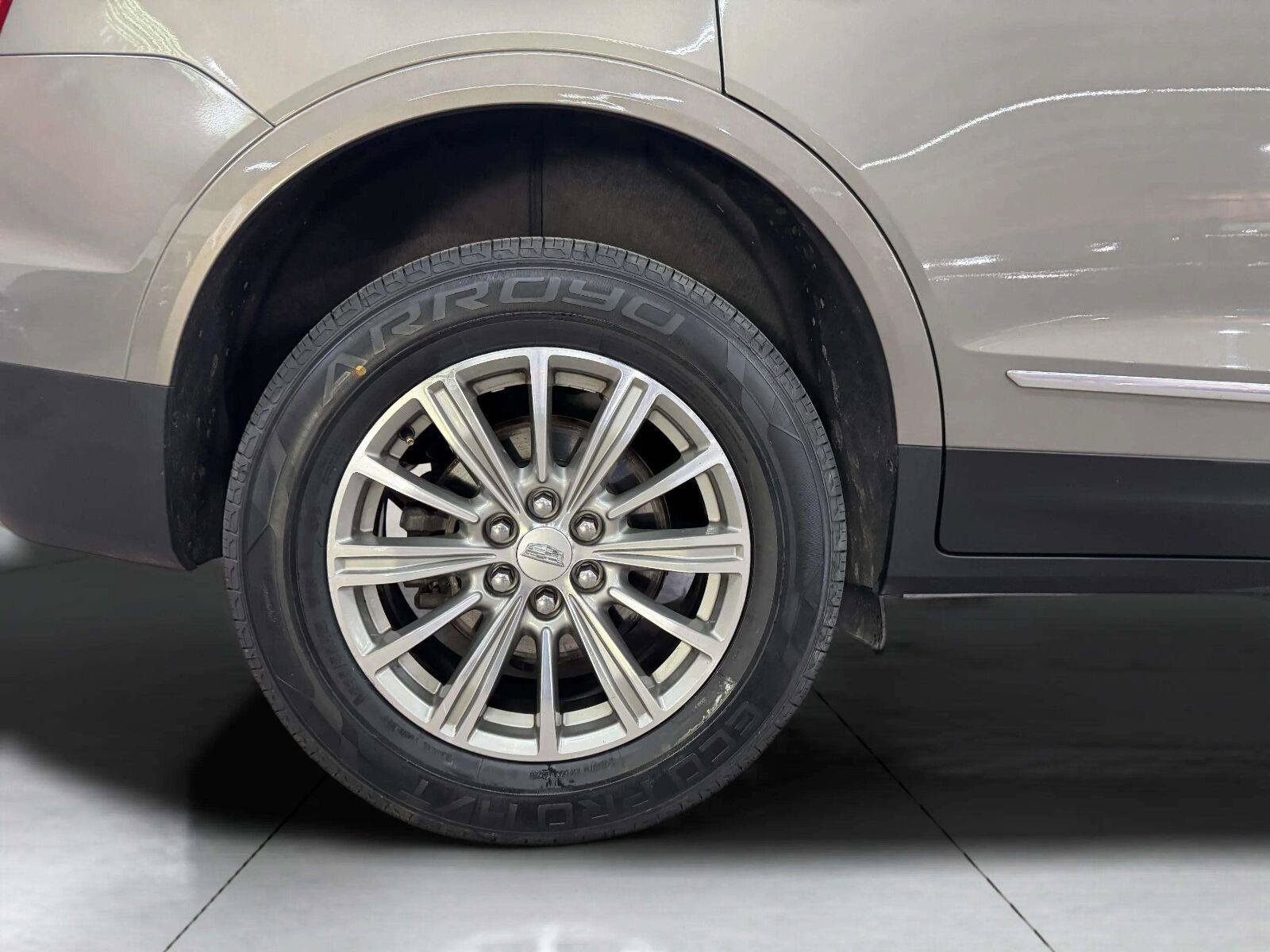 Used 2019 Cadillac XT5 Luxury AWD/4WD image 36