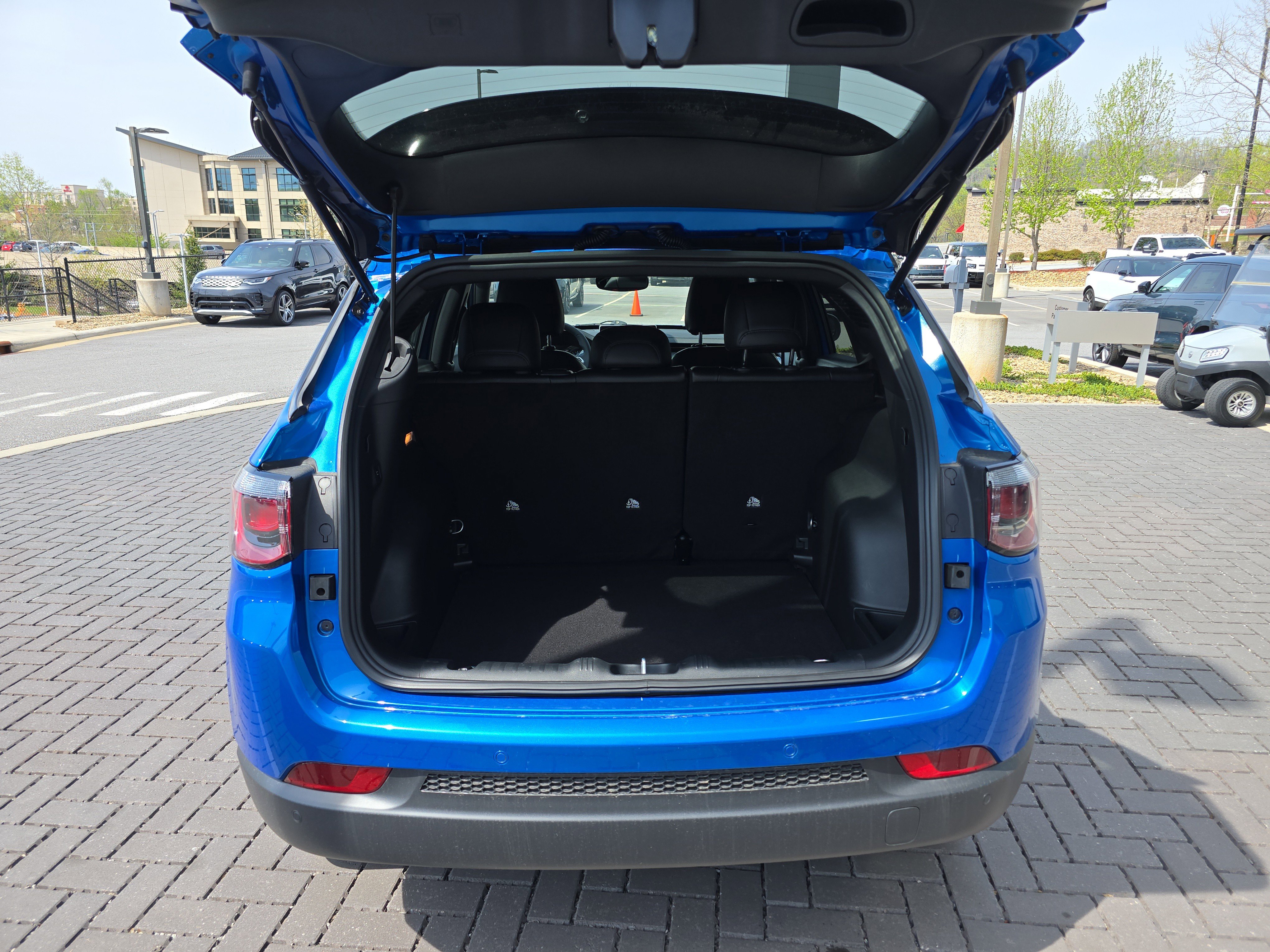 Used 2026 Jeep Compass Limited image 7