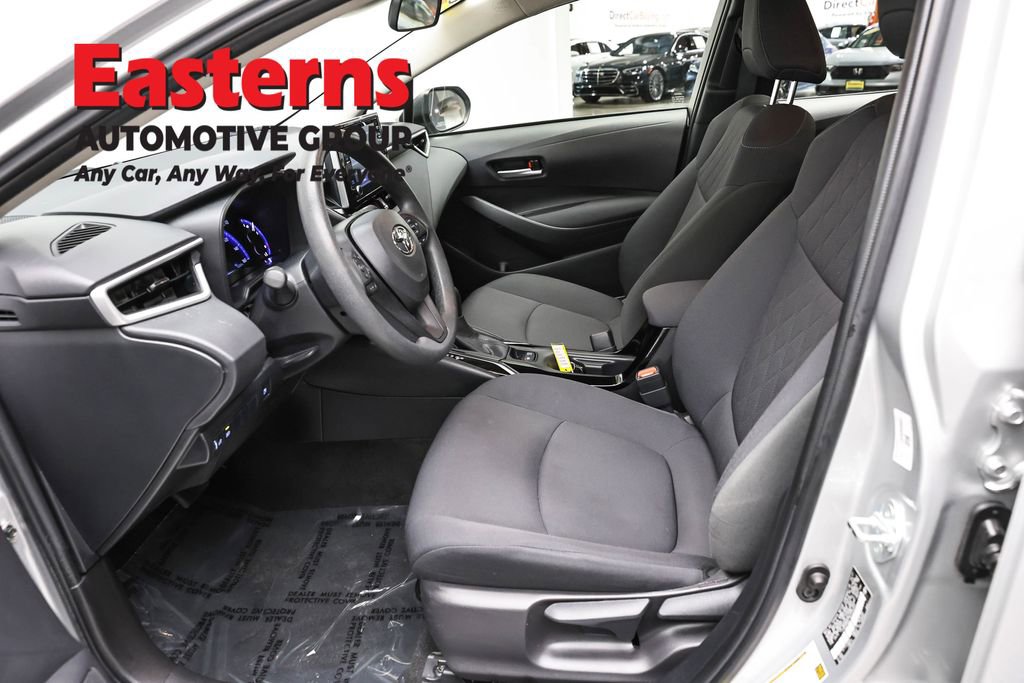 Used 2021 Toyota Corolla LE w/ Carpet Mat Package (TMS) image 14