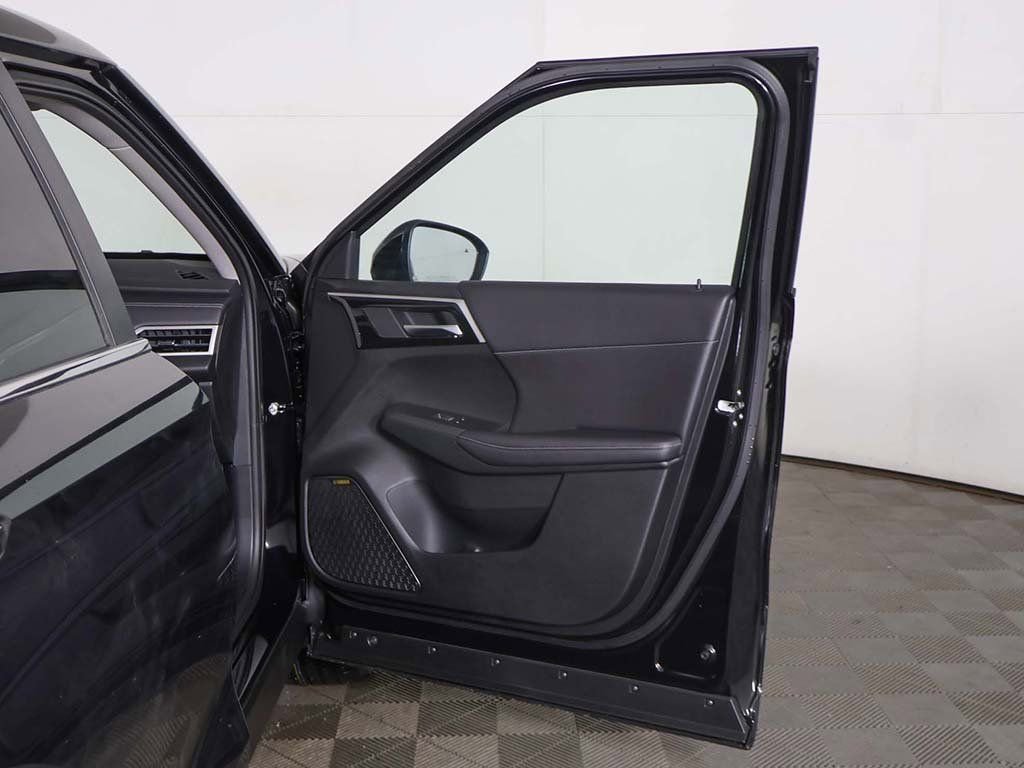 New 2026 Mitsubishi Outlander SE image 25
