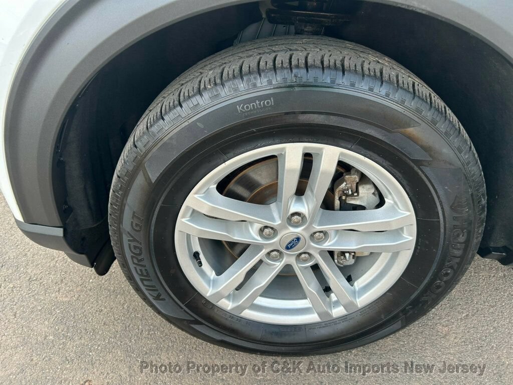 Used 2022 Ford Explorer XLT AWD/4WD image 34