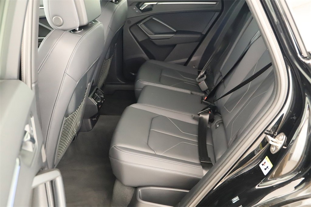 Certified 2024 Audi Q3 2.0T Premium Plus image 28